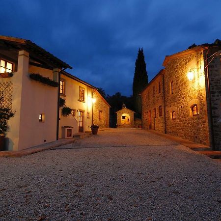 Relais Borgo Torale Hotel ปัสซีญาโน ซุล ตราซีเมโน ภายนอก รูปภาพ