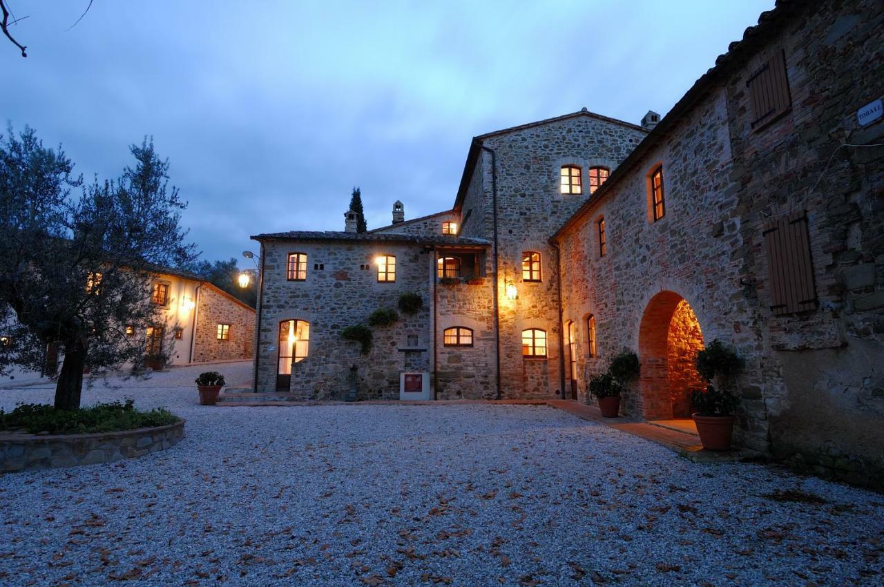 Relais Borgo Torale Hotel ปัสซีญาโน ซุล ตราซีเมโน ภายนอก รูปภาพ
