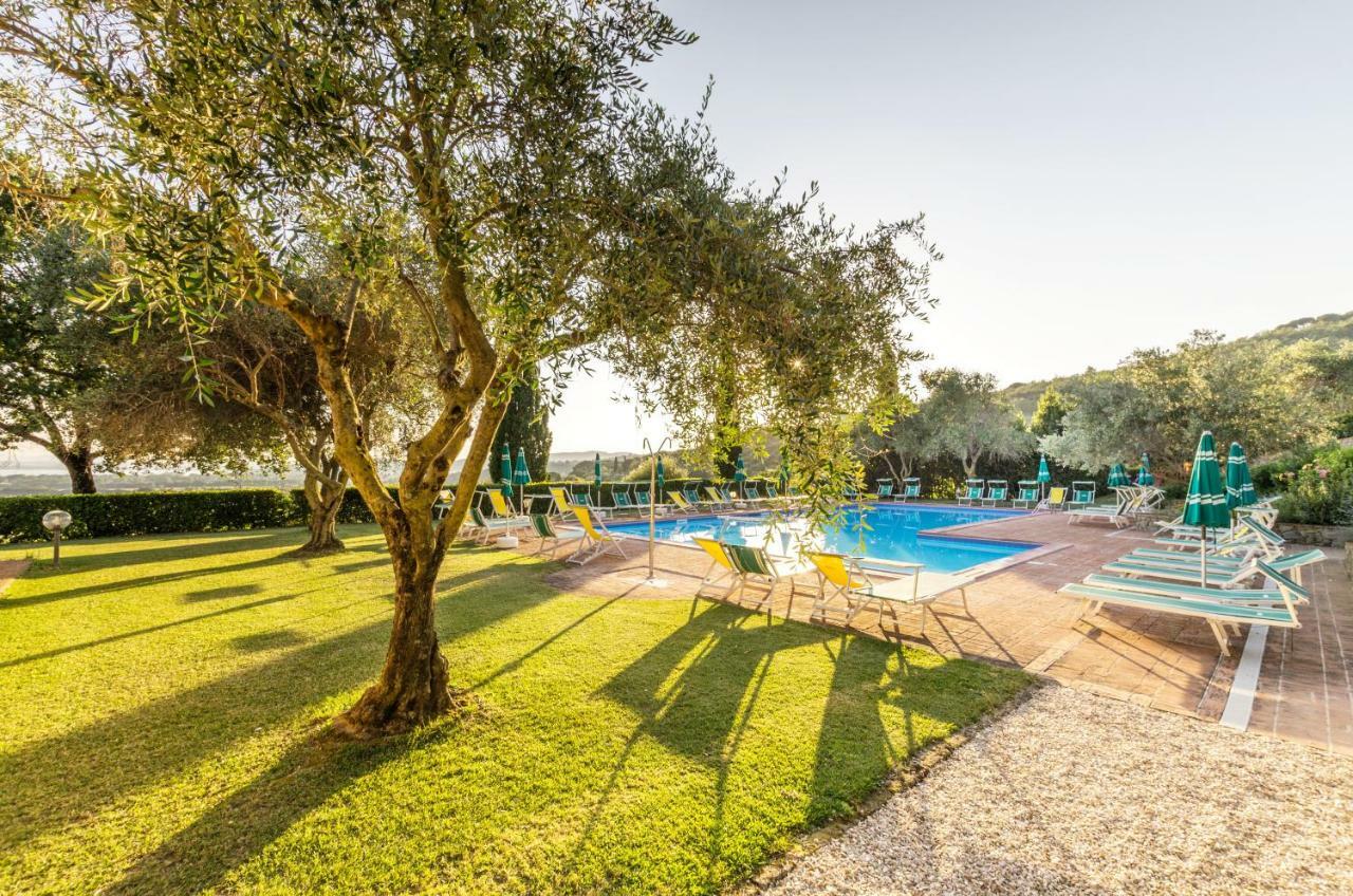 Relais Borgo Torale Hotel ปัสซีญาโน ซุล ตราซีเมโน ภายนอก รูปภาพ