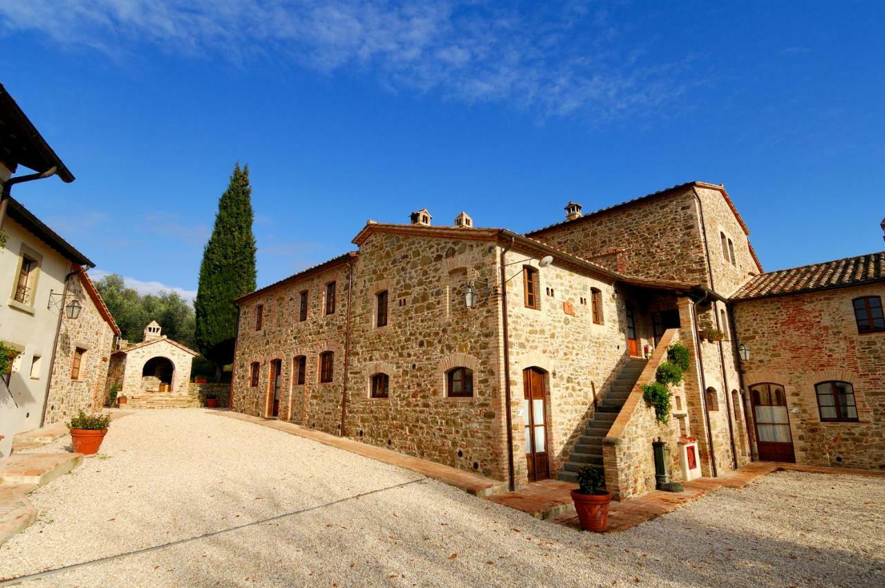 Relais Borgo Torale Hotel ปัสซีญาโน ซุล ตราซีเมโน ภายนอก รูปภาพ