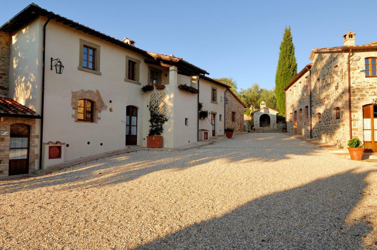 Relais Borgo Torale Hotel ปัสซีญาโน ซุล ตราซีเมโน ภายนอก รูปภาพ