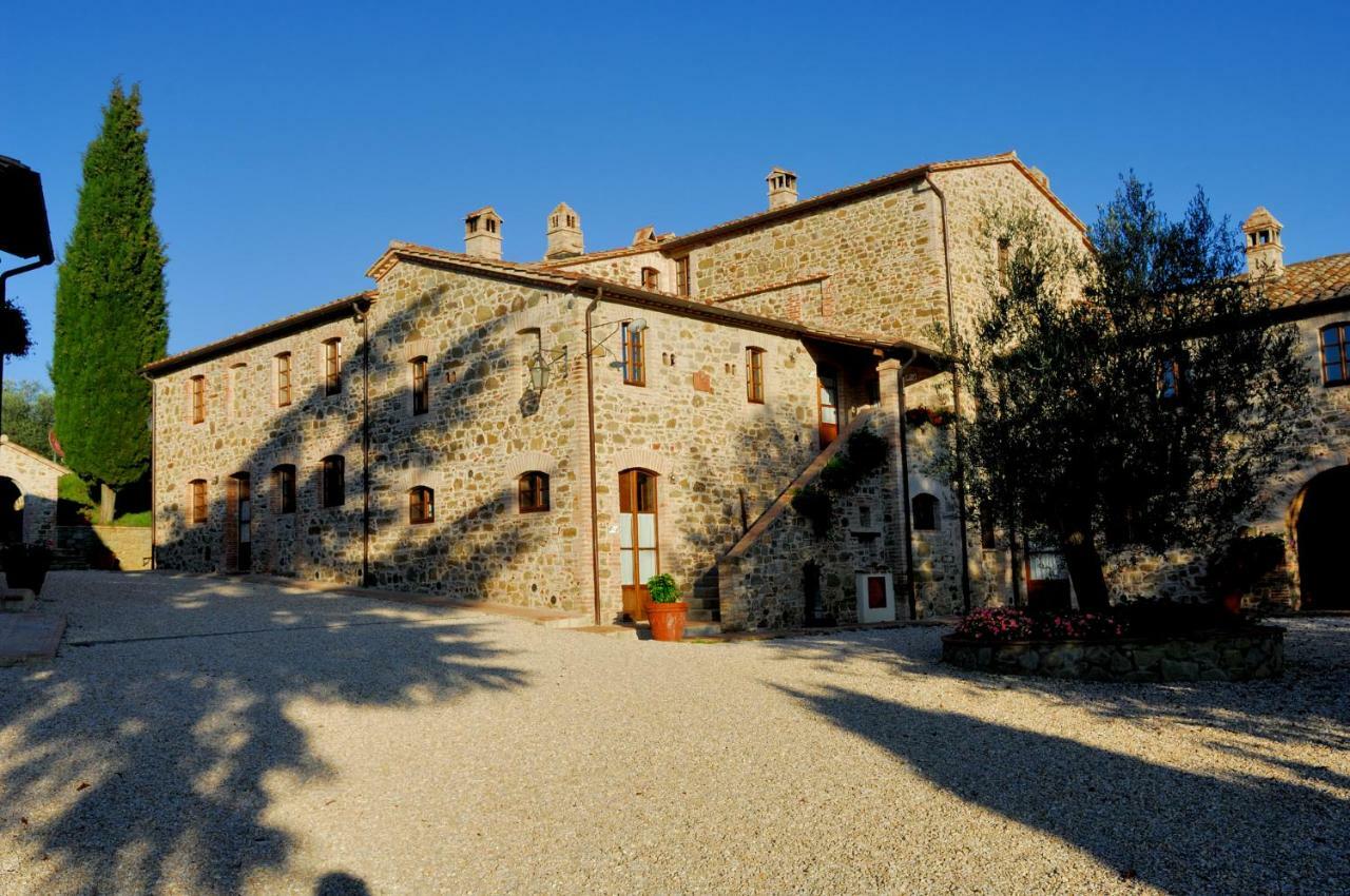 Relais Borgo Torale Hotel ปัสซีญาโน ซุล ตราซีเมโน ภายนอก รูปภาพ