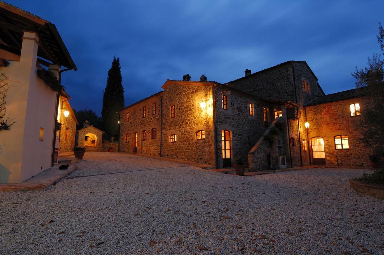 Relais Borgo Torale Hotel ปัสซีญาโน ซุล ตราซีเมโน ภายนอก รูปภาพ
