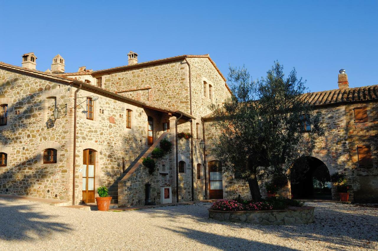 Relais Borgo Torale Hotel ปัสซีญาโน ซุล ตราซีเมโน ภายนอก รูปภาพ